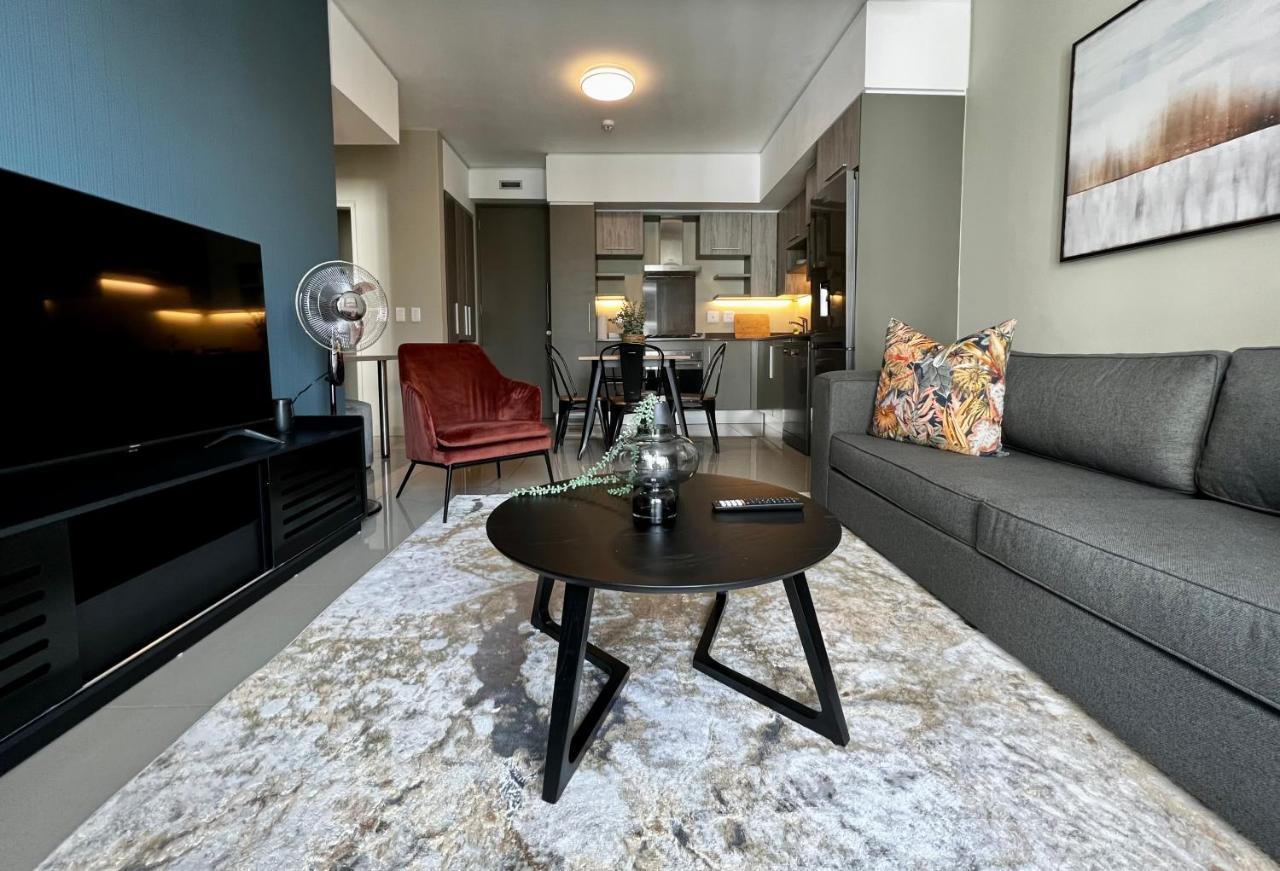 The Tyrwhitt Rosebank Apartments (Adults Only) 约翰内斯堡 外观 照片