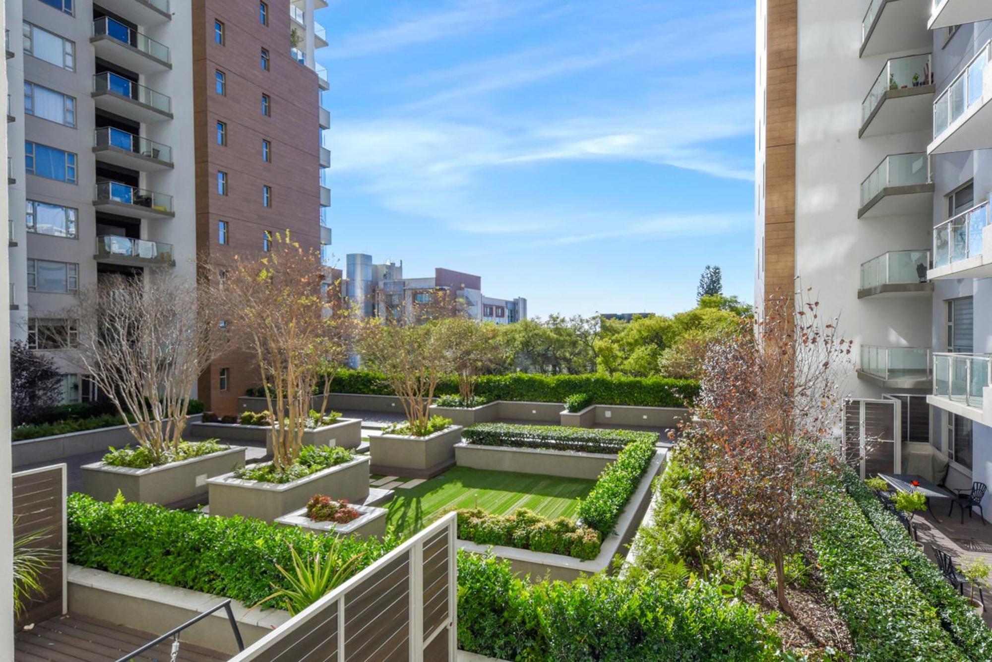 The Tyrwhitt Rosebank Apartments (Adults Only) 约翰内斯堡 外观 照片