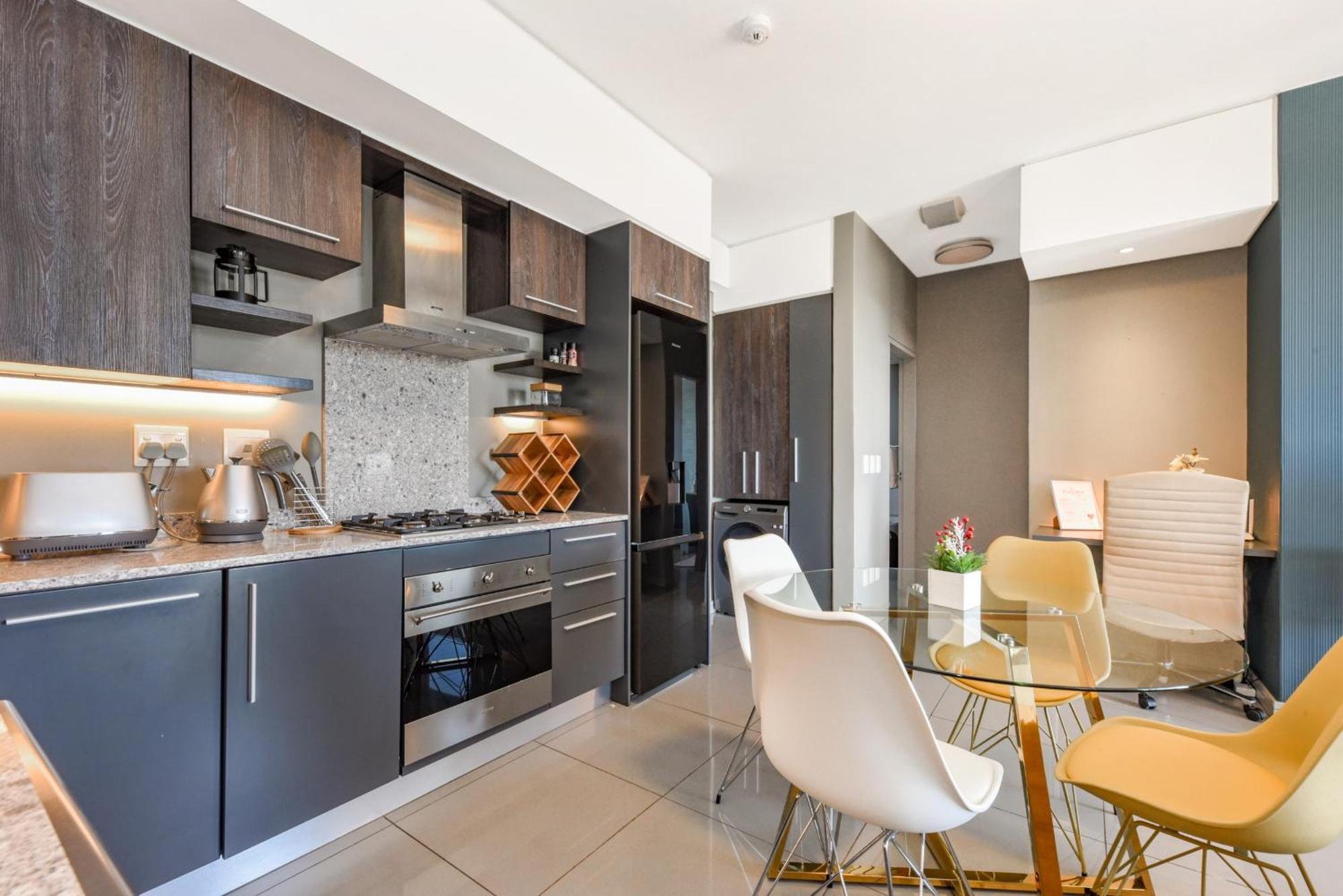 The Tyrwhitt Rosebank Apartments (Adults Only) 约翰内斯堡 外观 照片