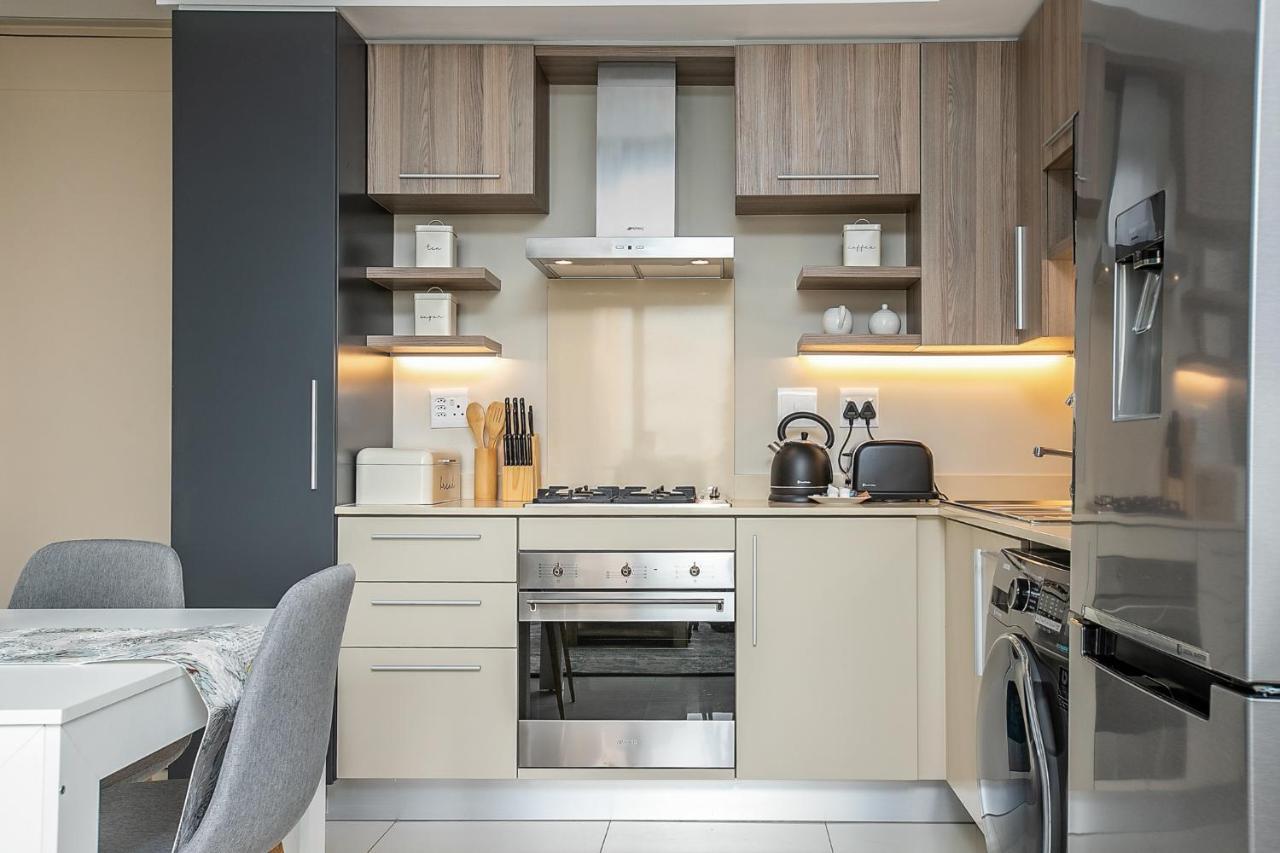 The Tyrwhitt Rosebank Apartments (Adults Only) 约翰内斯堡 外观 照片