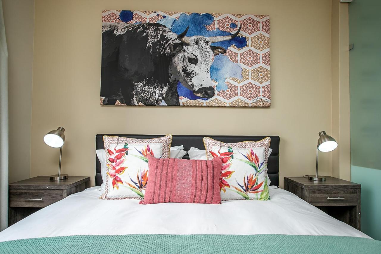 The Tyrwhitt Rosebank Apartments (Adults Only) 约翰内斯堡 外观 照片