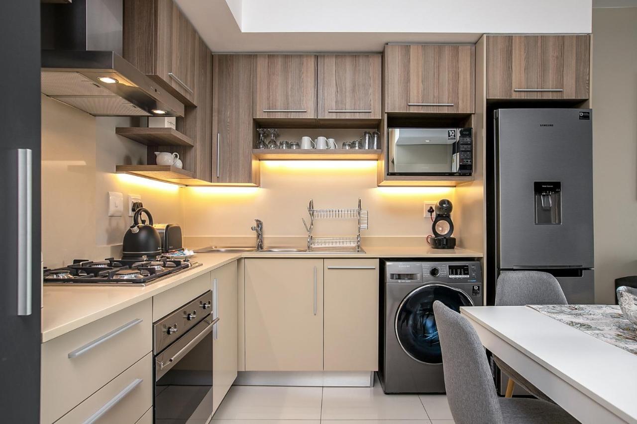 The Tyrwhitt Rosebank Apartments (Adults Only) 约翰内斯堡 外观 照片