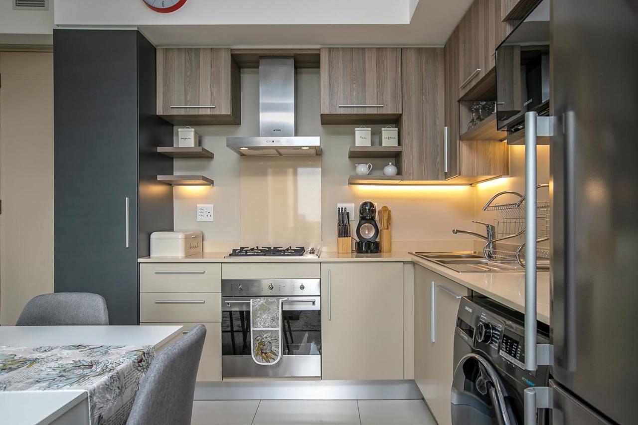 The Tyrwhitt Rosebank Apartments (Adults Only) 约翰内斯堡 外观 照片